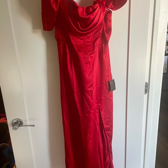 Lulus Red Dress size XL, amazing condition - Picture 3 of 9